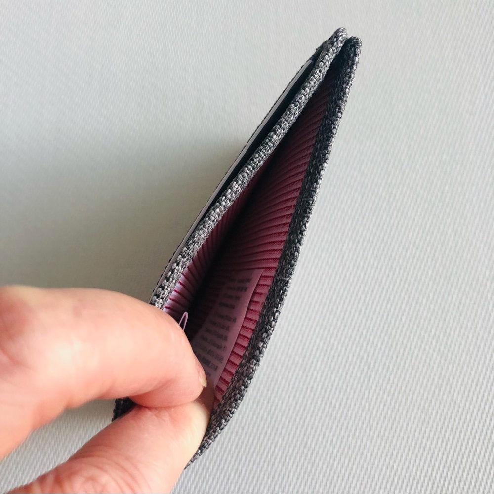 NWT - Herschel Supply Company Charlie Cardholder Wallet in Raven Crosshatch - Picture 7 of 13
